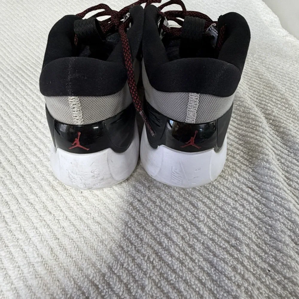 Jordan Air Jordan Low Top Men's Basketball Sneakers Black White Gray Red Sz 9